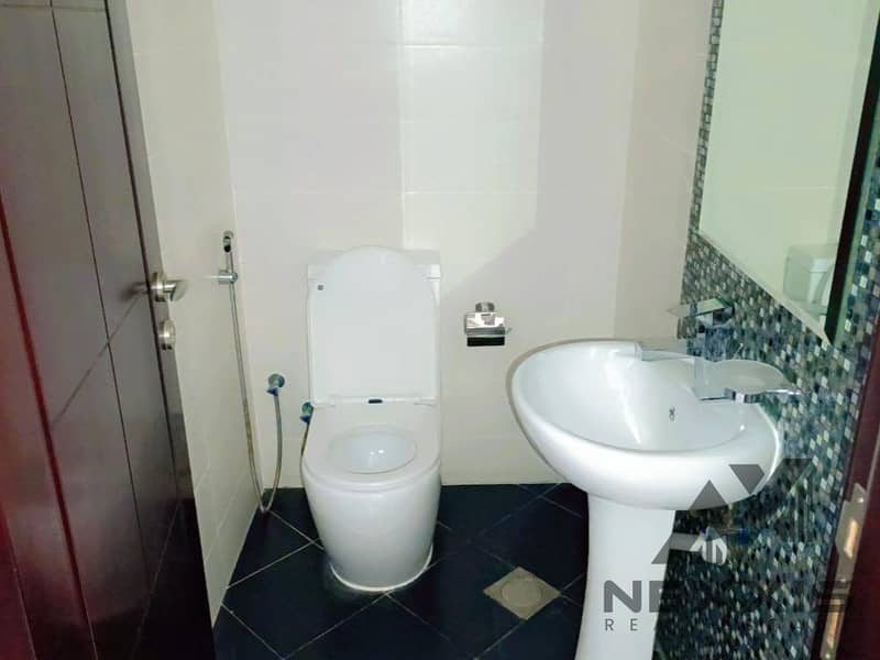 Fully Furnished – Spacious Layout- Near Metro - Image 15