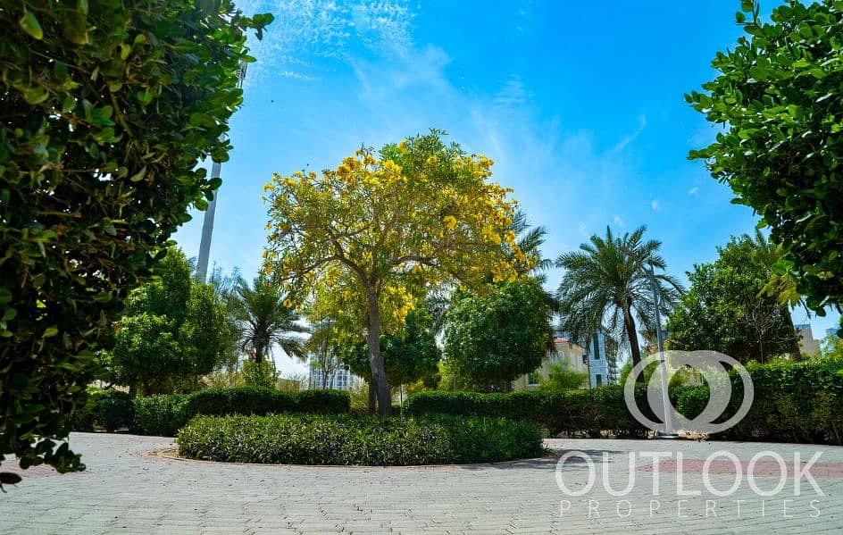 24% Discount | Furnished | Luxury Lifestyle - Image 10