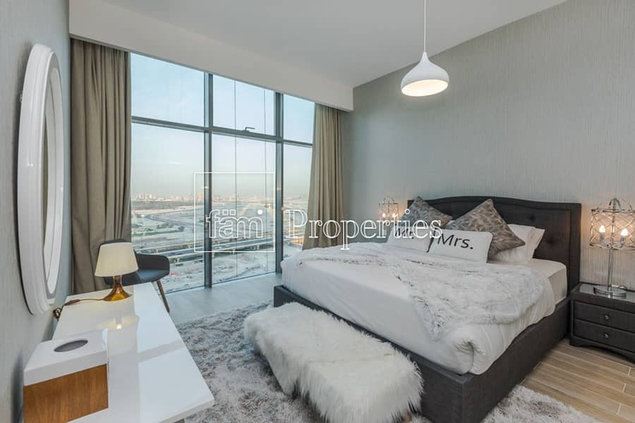 Corner Unit With City View | With Maid's Room - Image 10