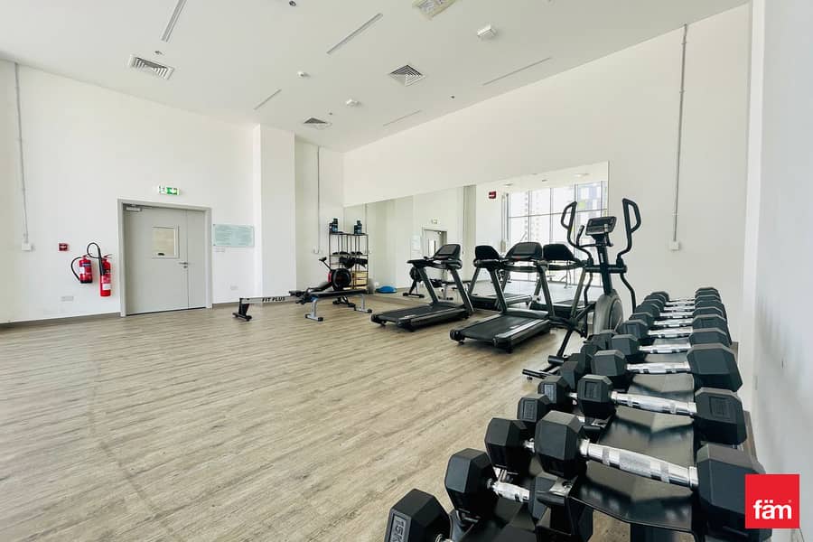 Unfurnished | Vacant On Jan | Spacious | Bright - Image 13