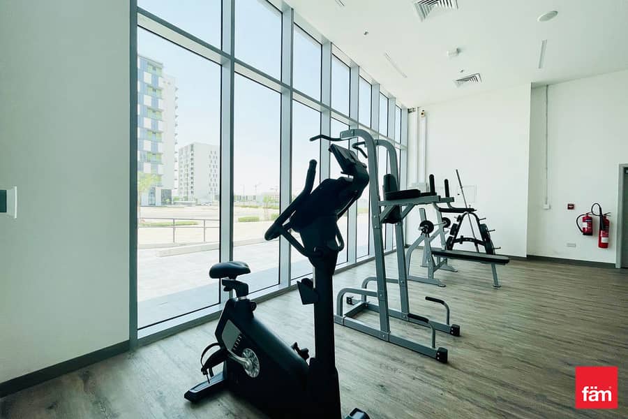 Unfurnished | Vacant On Jan | Spacious | Bright - Image 15