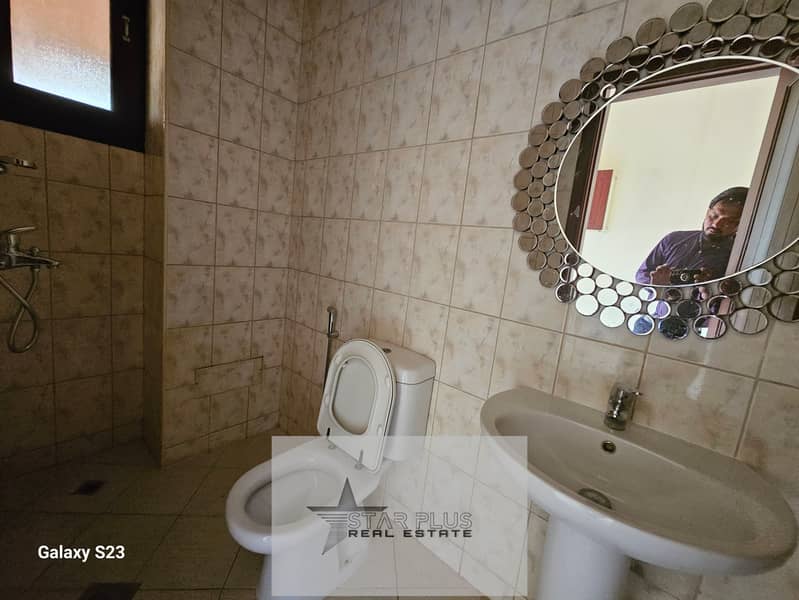 PRIVATE ENTRANCE 4 BEDROOM VILL WITH MAID ROOM ALL ROOM MASTER ALSO PRIVATE SWIMMING POOL - Image 21