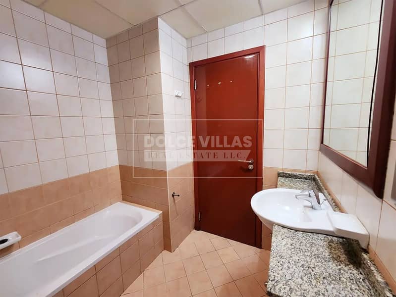 READY TO MOVE | SPACIOUS LAYOUT | FAMILY COMMUNITY - Image 9