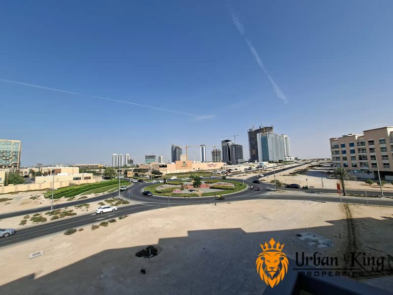 Like Brand new building studio available Arjan