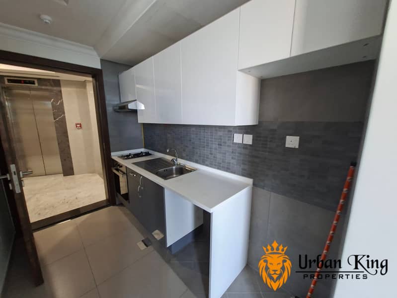 Like Brand new building studio available Arjan - Image 13