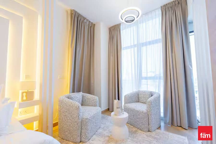 Renovated | Vacant | Fully Furnished | Corner Unit