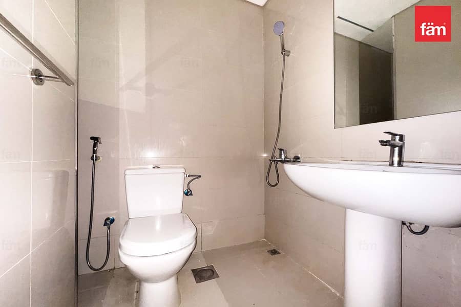 Big family apt | High floor | Near Dubai Mall - Image 22