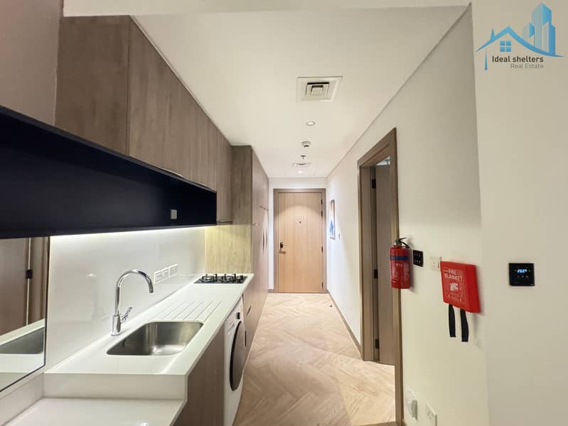 Elegant Studio Furnished All Bills Included