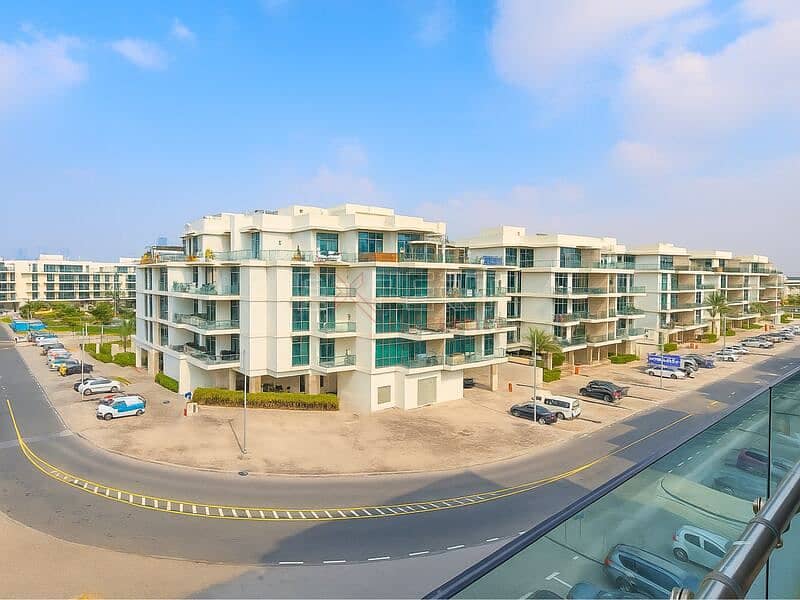 Ready to Move | Courtyard View | Fully Furnished - Image 11