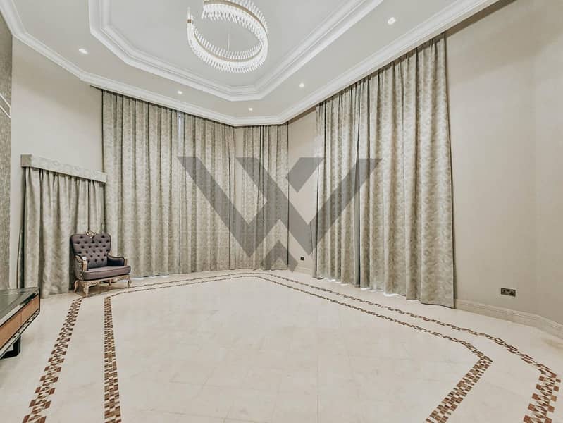 4BR|Exquisite Upgraded Beach front|Private Pool - Image 8