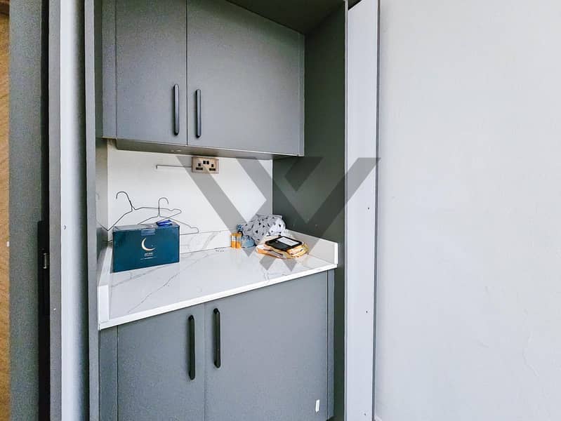 4BR|Exquisite Upgraded Beach front|Private Pool - Image 9