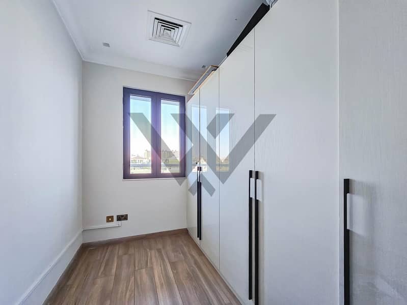 4BR|Exquisite Upgraded Beach front|Private Pool - Image 11