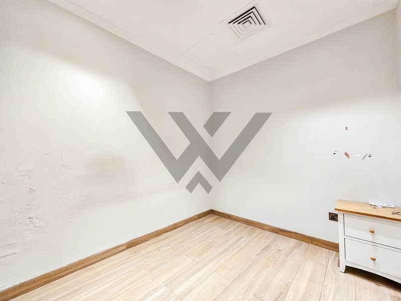 4BR|Exquisite Upgraded Beach front|Private Pool - Image 21