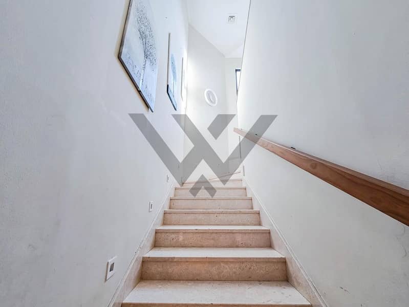 4BR|Exquisite Upgraded Beach front|Private Pool - Image 22