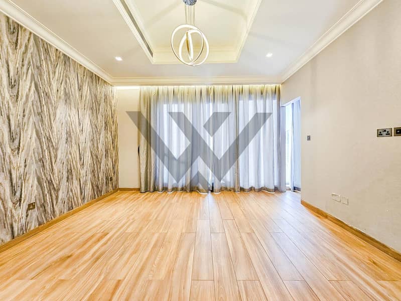 4BR|Exquisite Upgraded Beach front|Private Pool - Image 29