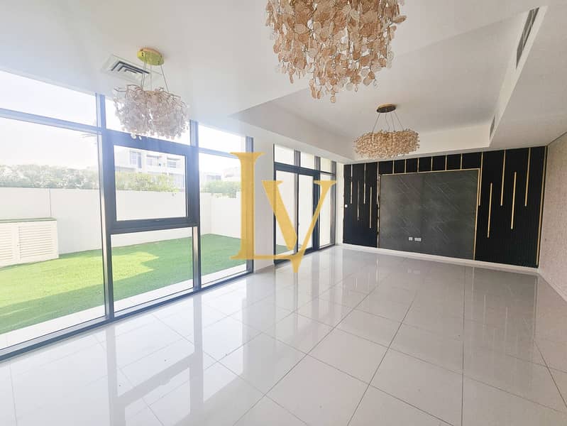 R2MB | Unfurnished | Rented With Notice | closed kitchen