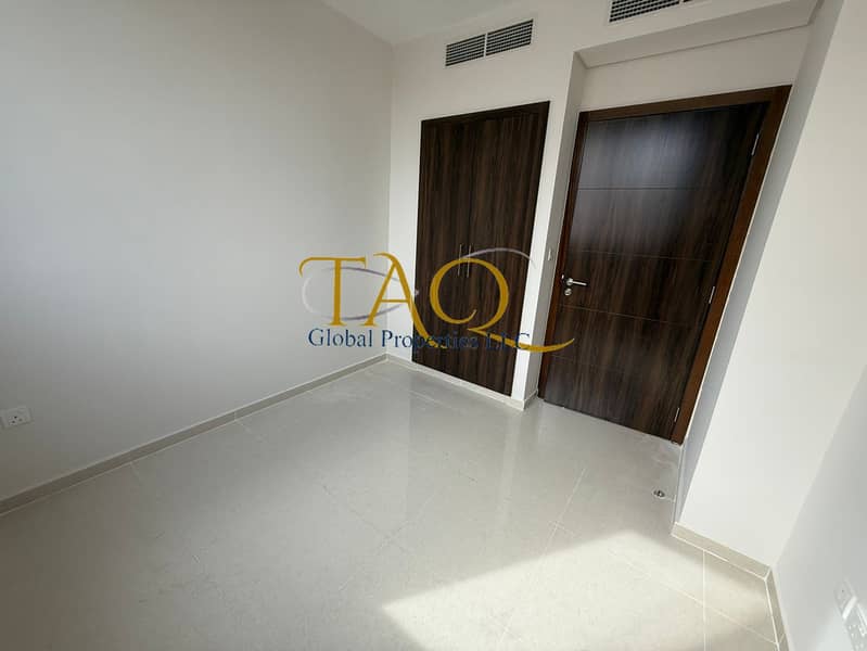 BRAND NEW 4BR | POOL VIEW | UN-FURNISHED | - Image 6