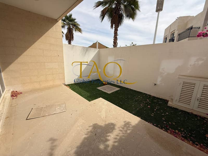 BRAND NEW 4BR | POOL VIEW | UN-FURNISHED | - Image 9