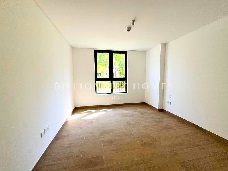 Available January 1 | Appliances In | 4- Cheques