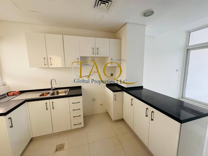 ELEGANT 3BR CORNER | UN-FURNISHED | BACK TO BACK |