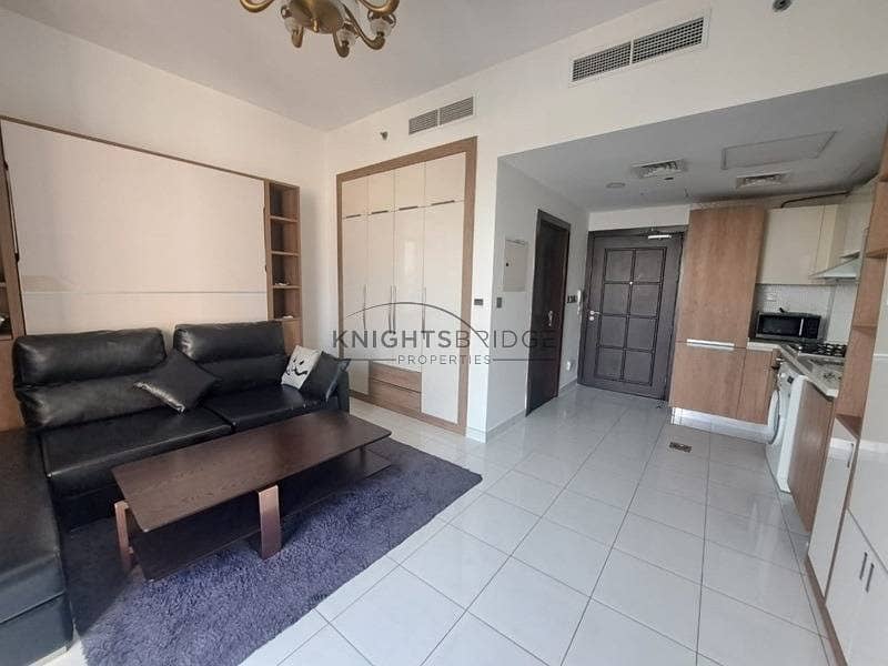 Villa Facing: Close to Metro Spacious Studio