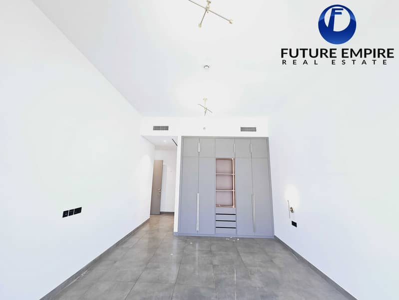 Spacious 2-Bedroom | Maid room | Book Now