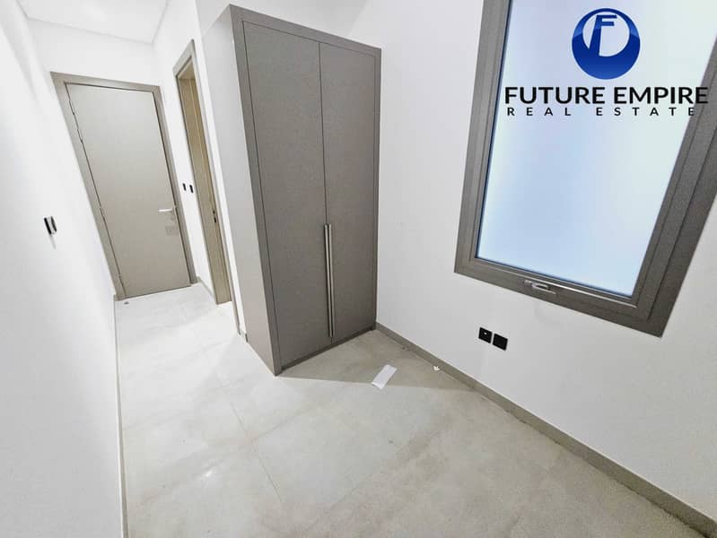 Spacious 2-Bedroom | Maid room | Book Now