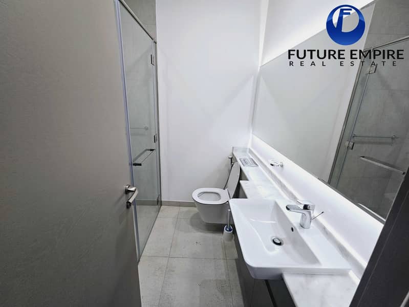 Spacious 2-Bedroom | Maid room | Book Now