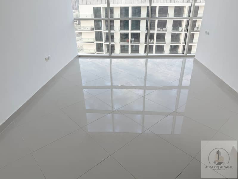 Amazing View | Good Layout | Ready to Move