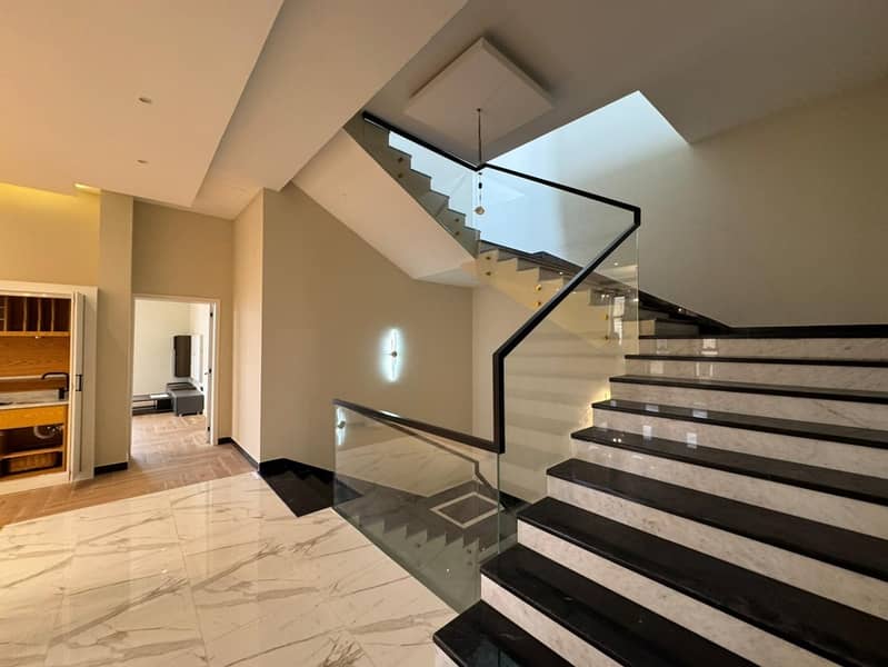 Brand New |5BR Modern Villa | Garden - Image 6