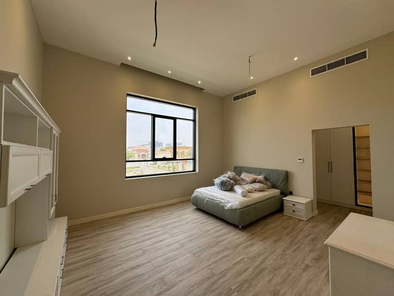 Brand New |5BR Modern Villa | Garden - Image 20