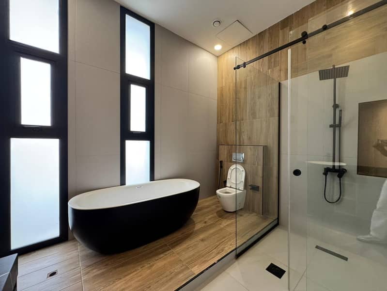 Brand New |5BR Modern Villa | Garden - Image 22