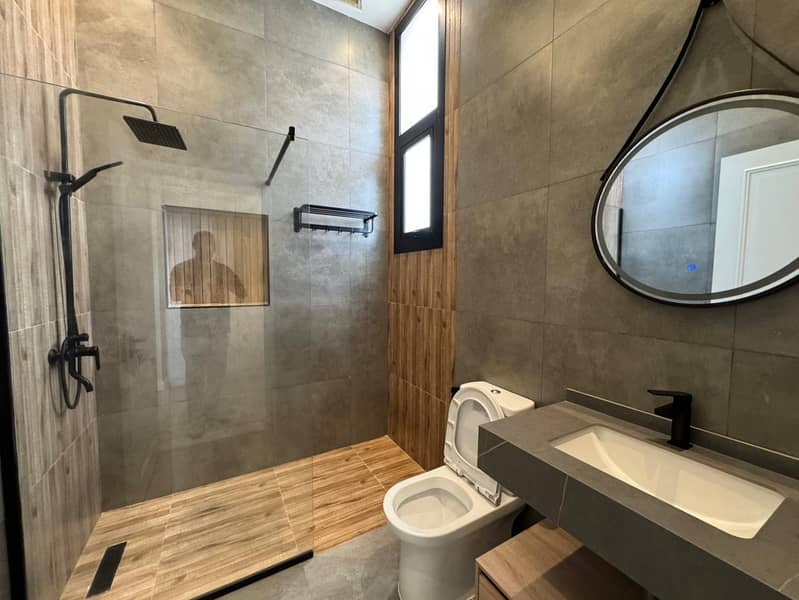 Brand New |5BR Modern Villa | Garden - Image 25