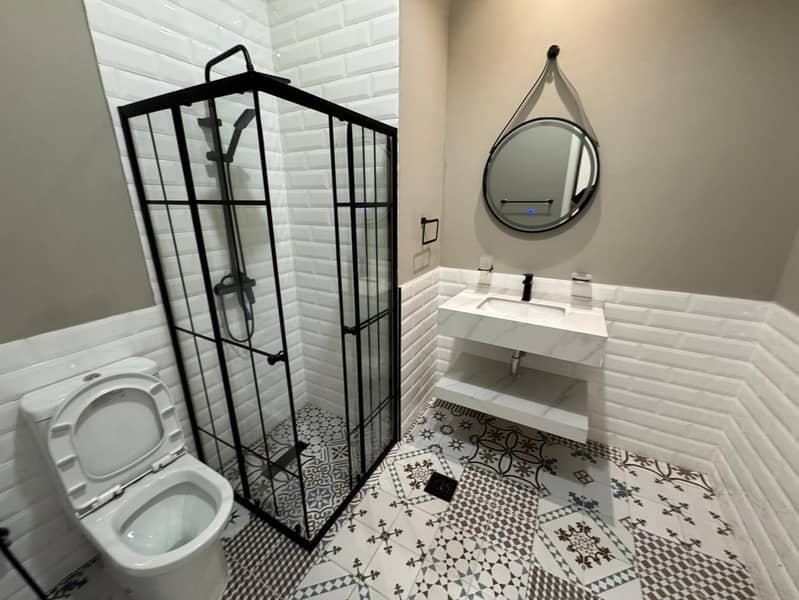 Brand New |5BR Modern Villa | Garden - Image 26