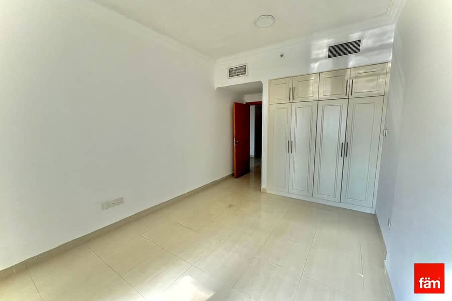 Spacious | Partial Sea Views | Perfect For Duo - Image 7