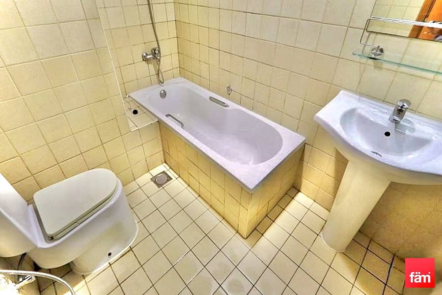 Spacious | Partial Sea Views | Perfect For Duo - Image 9