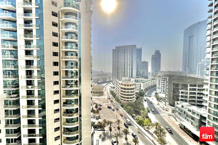 Spacious | Partial Sea Views | Perfect For Duo - Image 11