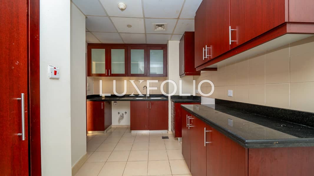 Sea View | Vacant | Airbnb-Ready Investment - Image 7