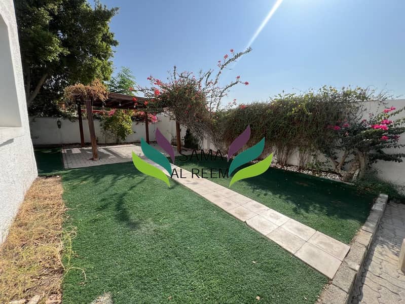 Independent Villa | 4 Bed +Maid | Garden | Near Canal