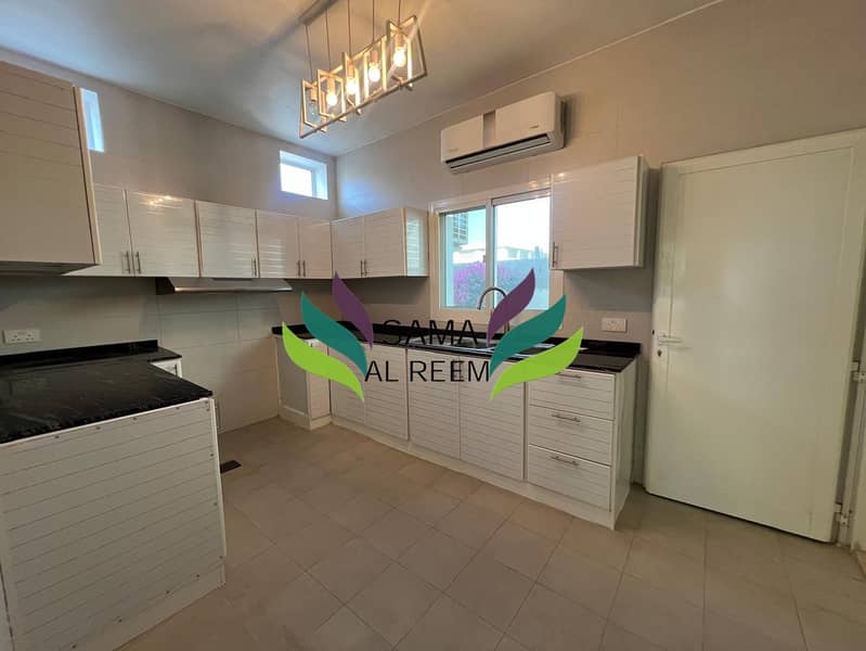 Independent Villa | 4 Bed +Maid | Garden | Near Canal - Image 21