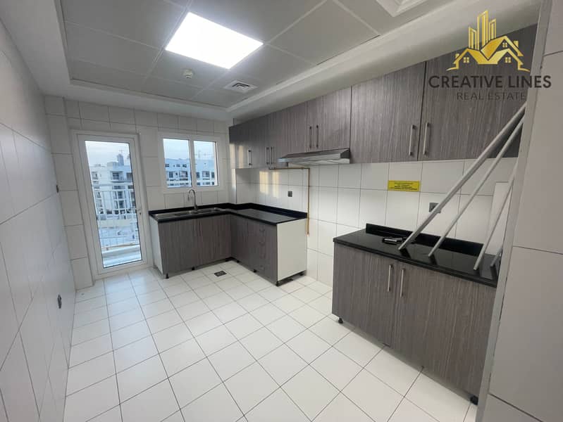 NO COMMISSION WITH ALL AMENITIES AVAILABLE FOR RENT