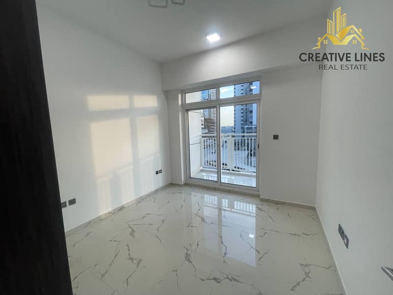 NO COMMISSION WITH ALL AMENITIES AVAILABLE FOR RENT