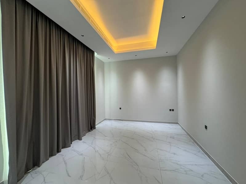 Luxurious 6BR | Modern |Maid Room