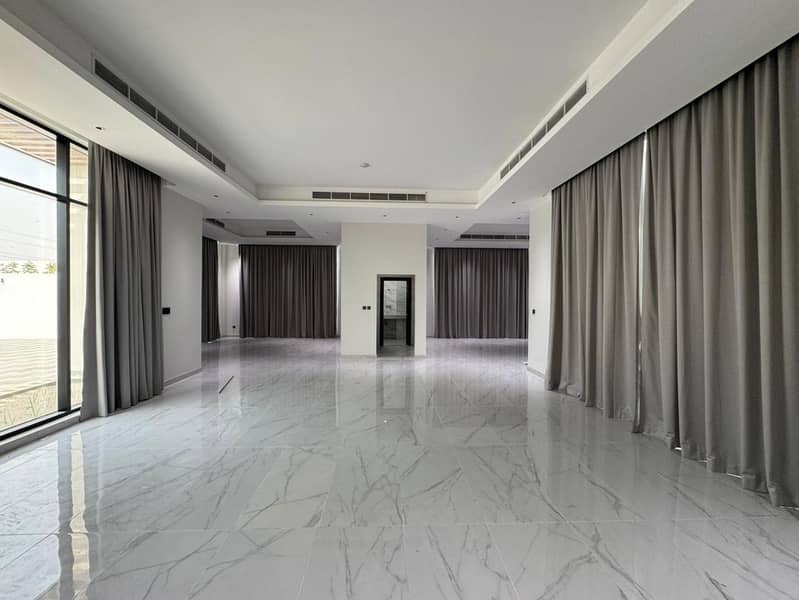 Luxurious 6BR | Modern |Maid Room - Image 11