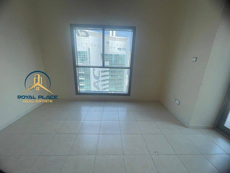 Unfurnished | Vacant | Water View | Near to Metro - Image 7