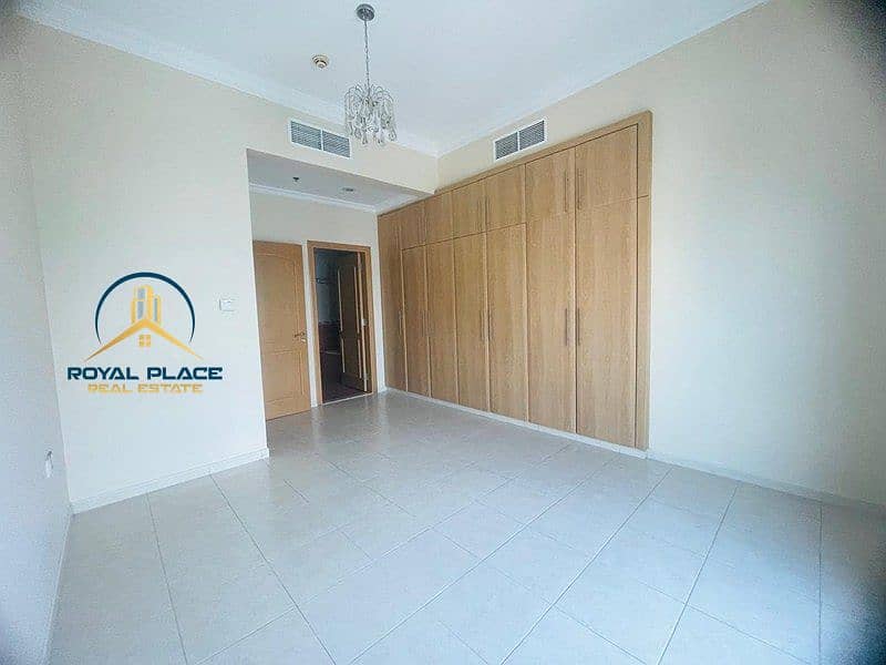 Unfurnished | Vacant | Water View | Near to Metro - Image 10