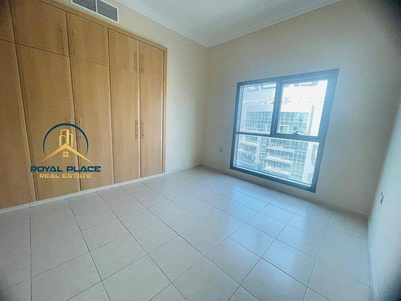 Unfurnished | Vacant | Water View | Near to Metro - Image 8