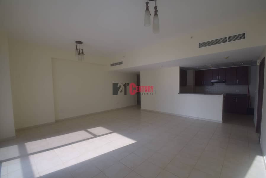 Unfurnished ! 1BR ! Courtyard View