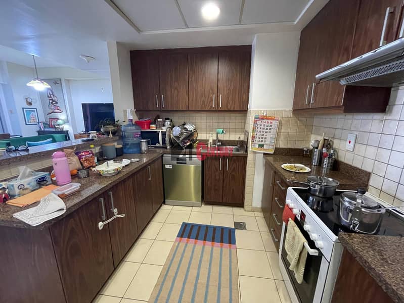 Unfurnished ! 1BR ! Courtyard View - Image 10