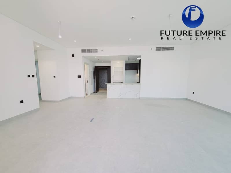 Lavish 2BHK With Maid |Terrace & Private Jacuzzi